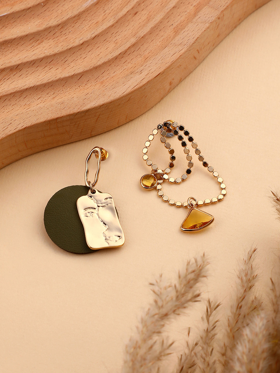 The Masque Drop Earrings - Army Green-SOHIER6152