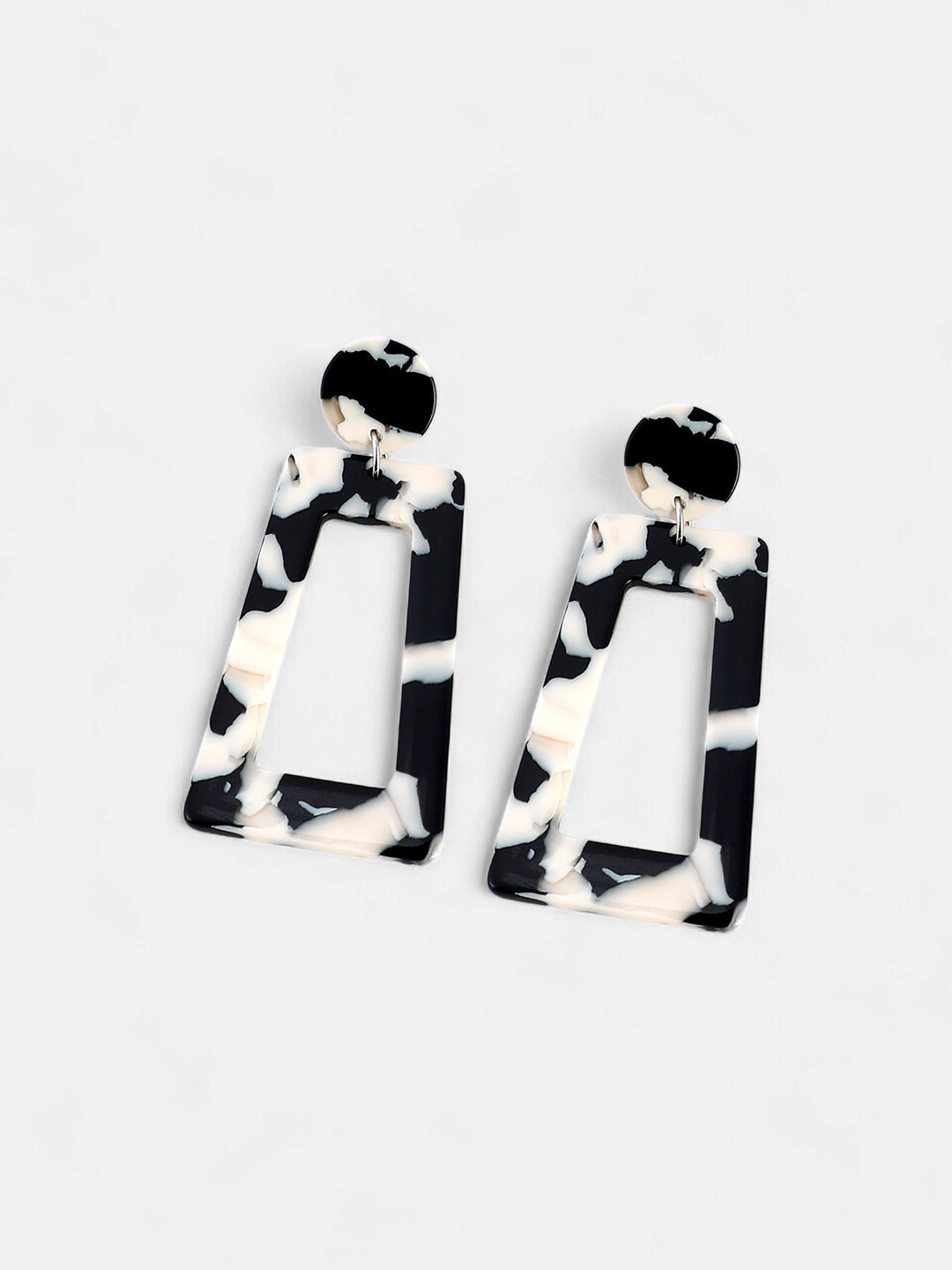 The Tortoiseshell Drop Earrings - Midnight Black & Daisy White-SOHIER6172