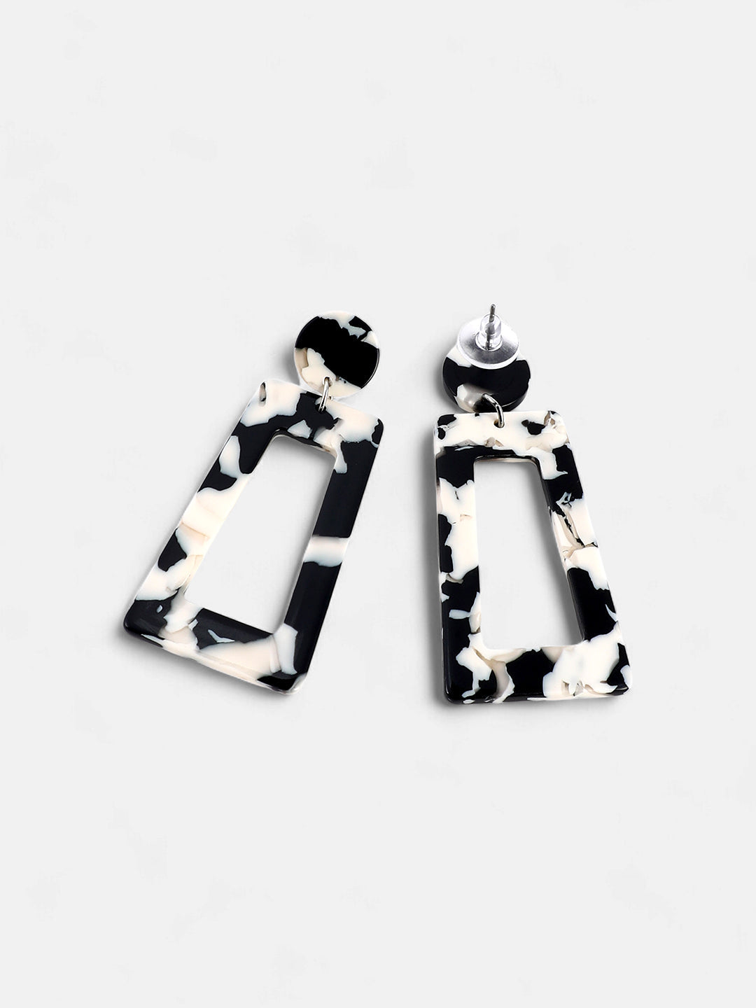 The Tortoiseshell Drop Earrings - Midnight Black & Daisy White-SOHIER6172