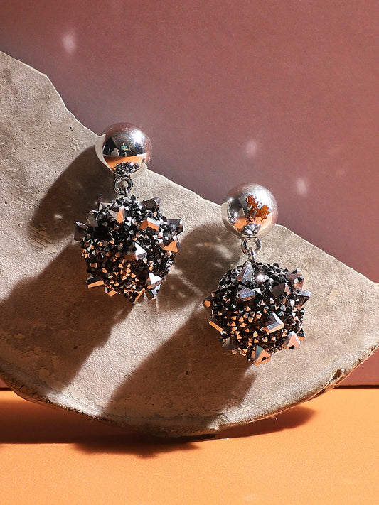 Contemporary Studs Earrings