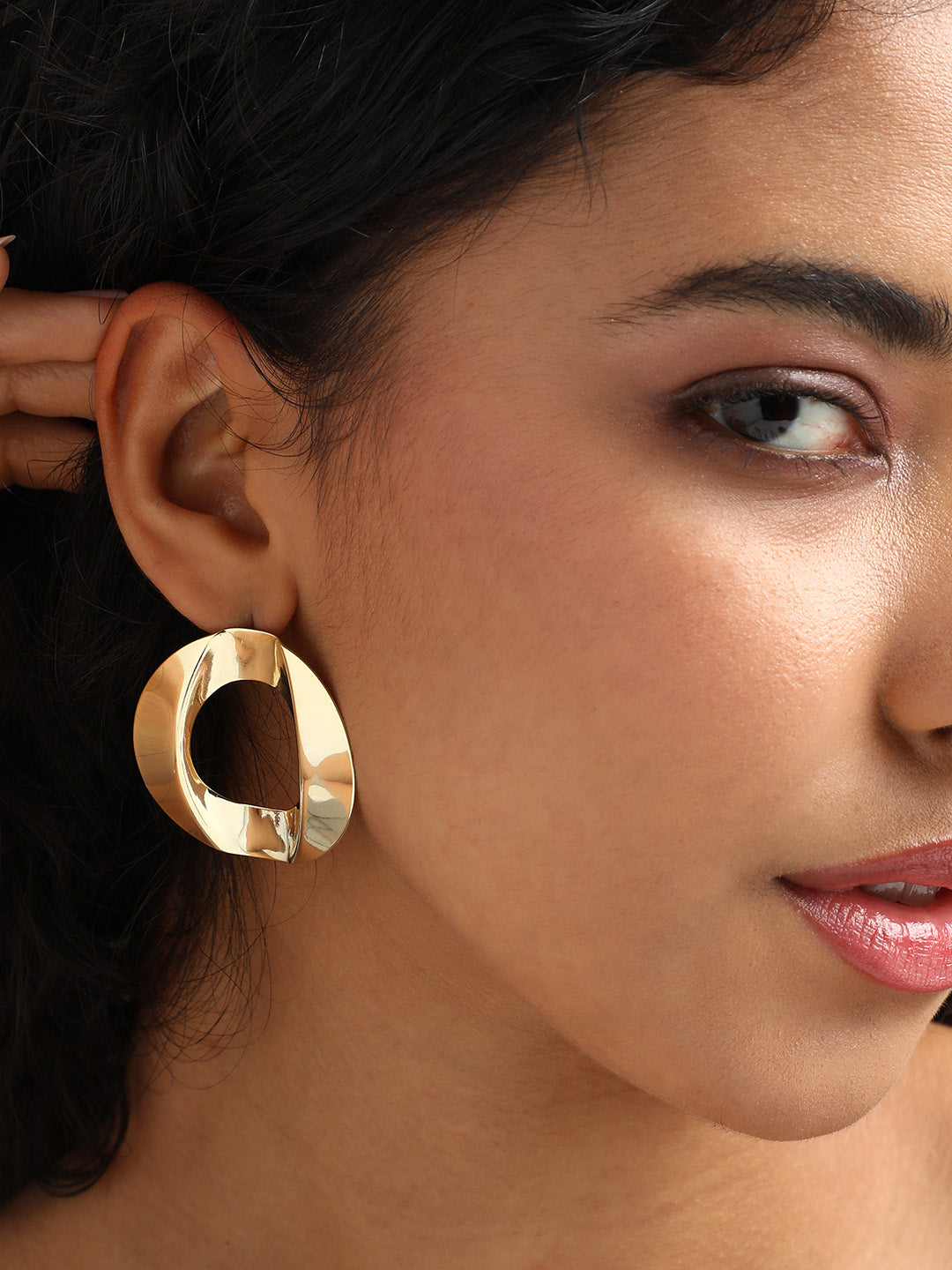 Gold-Plated Circular Studs Earrings
