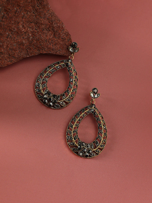 Contemporary Studs Earrings