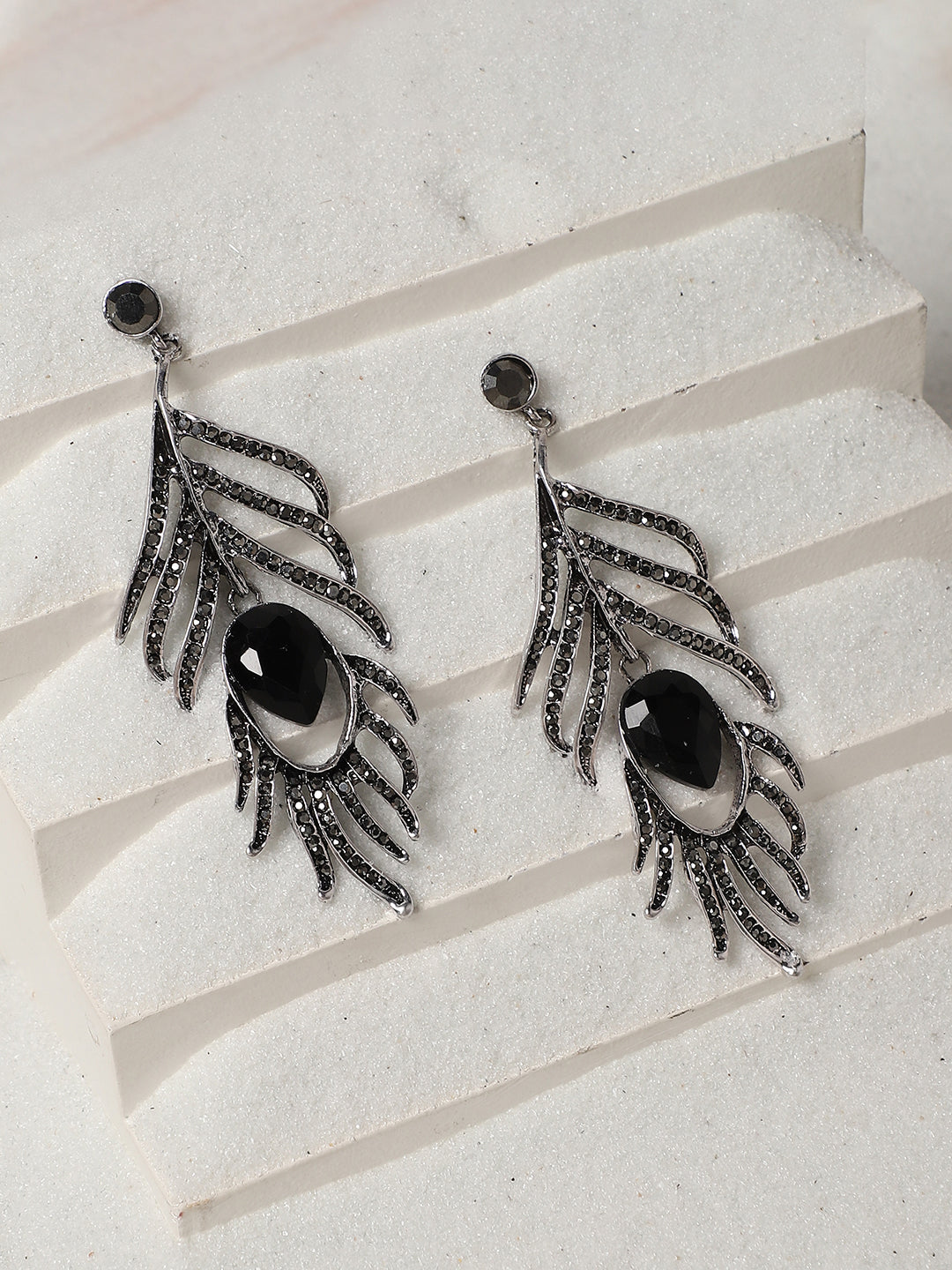 Contemporary Studs Earrings