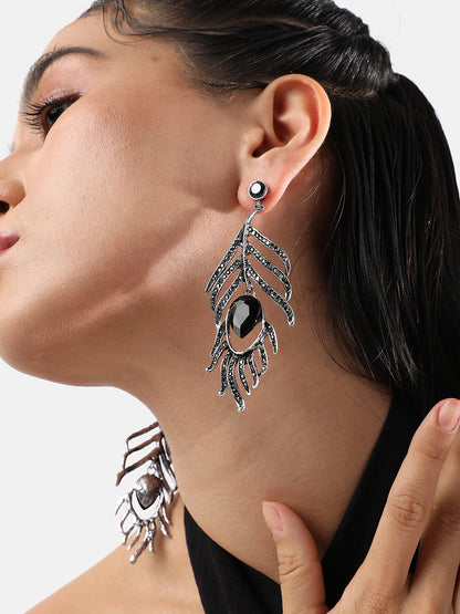 Contemporary Studs Earrings