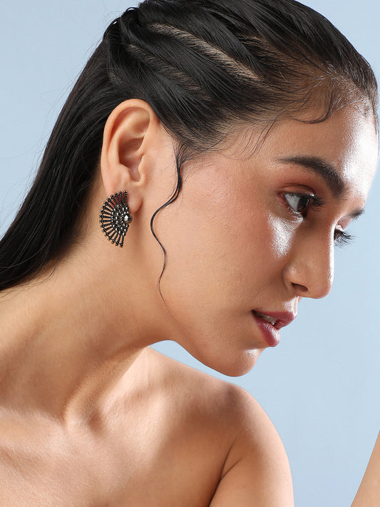 Contemporary Studs Earrings