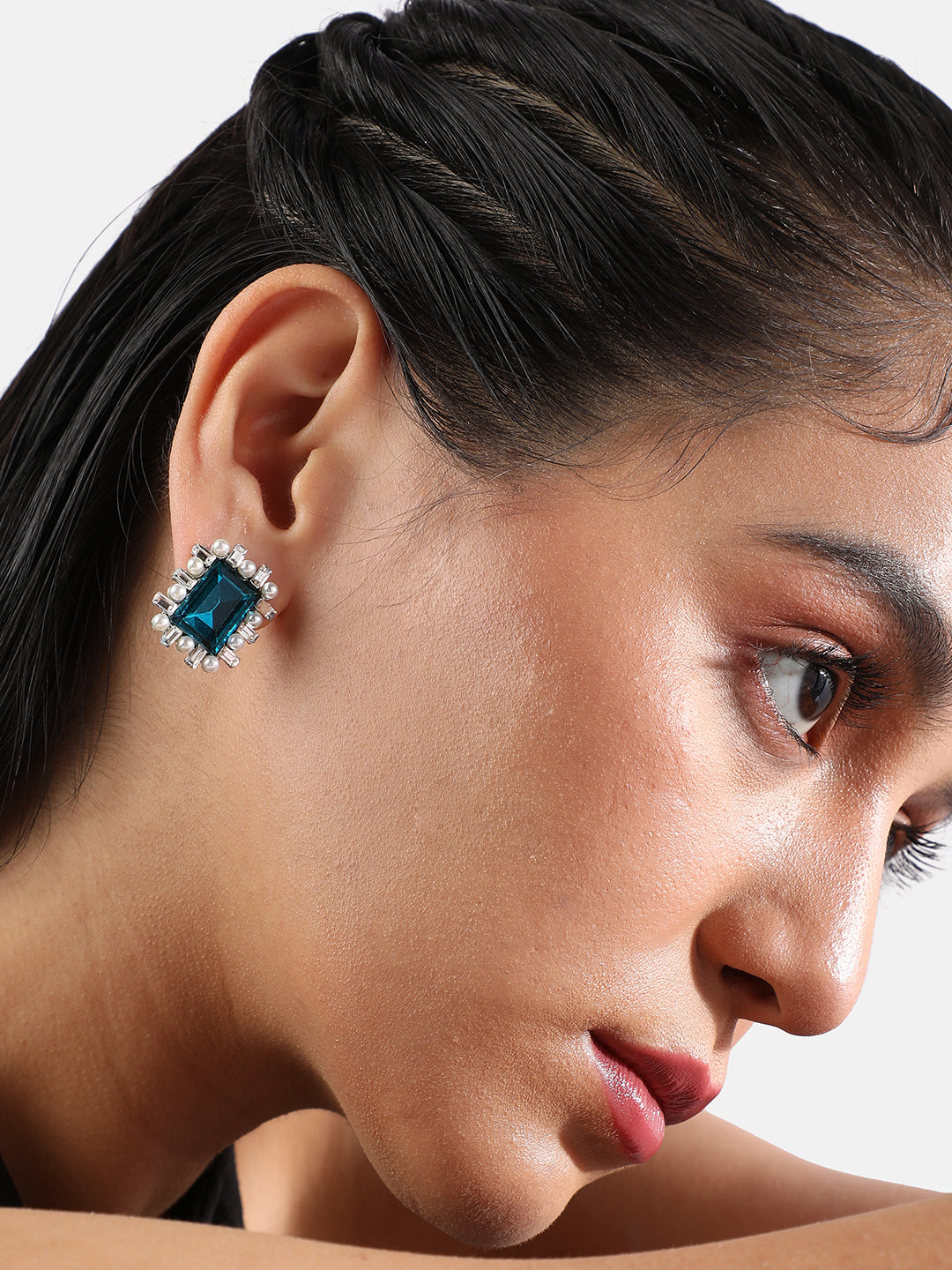 Silver-Plated Artificial Stones Beads-Studded Studs Earrings