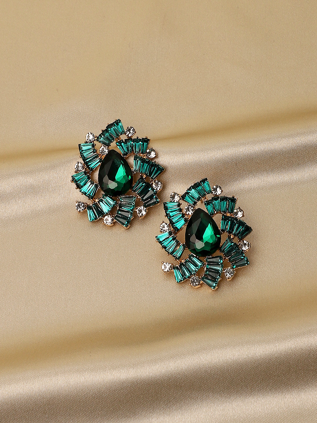 Contemporary Studs Earrings