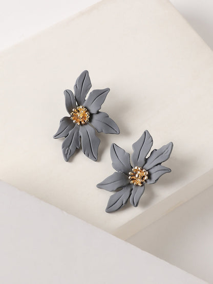 Contemporary Studs Earrings