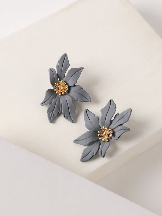 Contemporary Studs Earrings