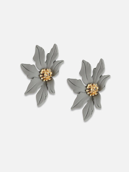 Contemporary Studs Earrings