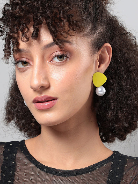 Gold-Plated Pearls Drop Earrings
