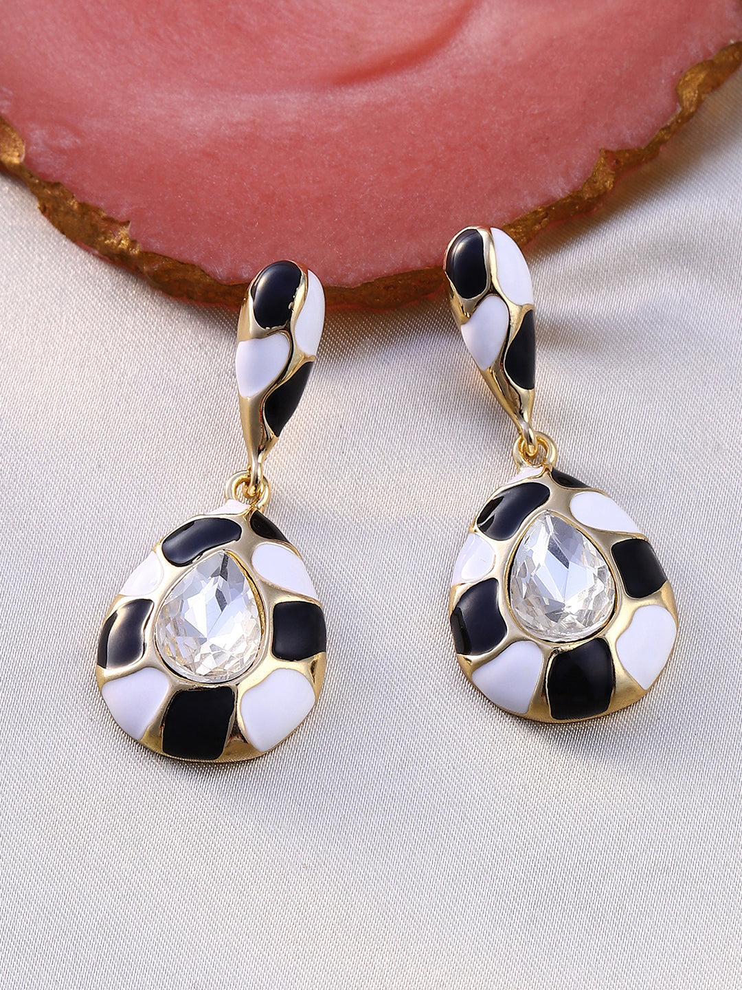 Women's The Cleo Drop Earrings - Onyx Black:Chalk White