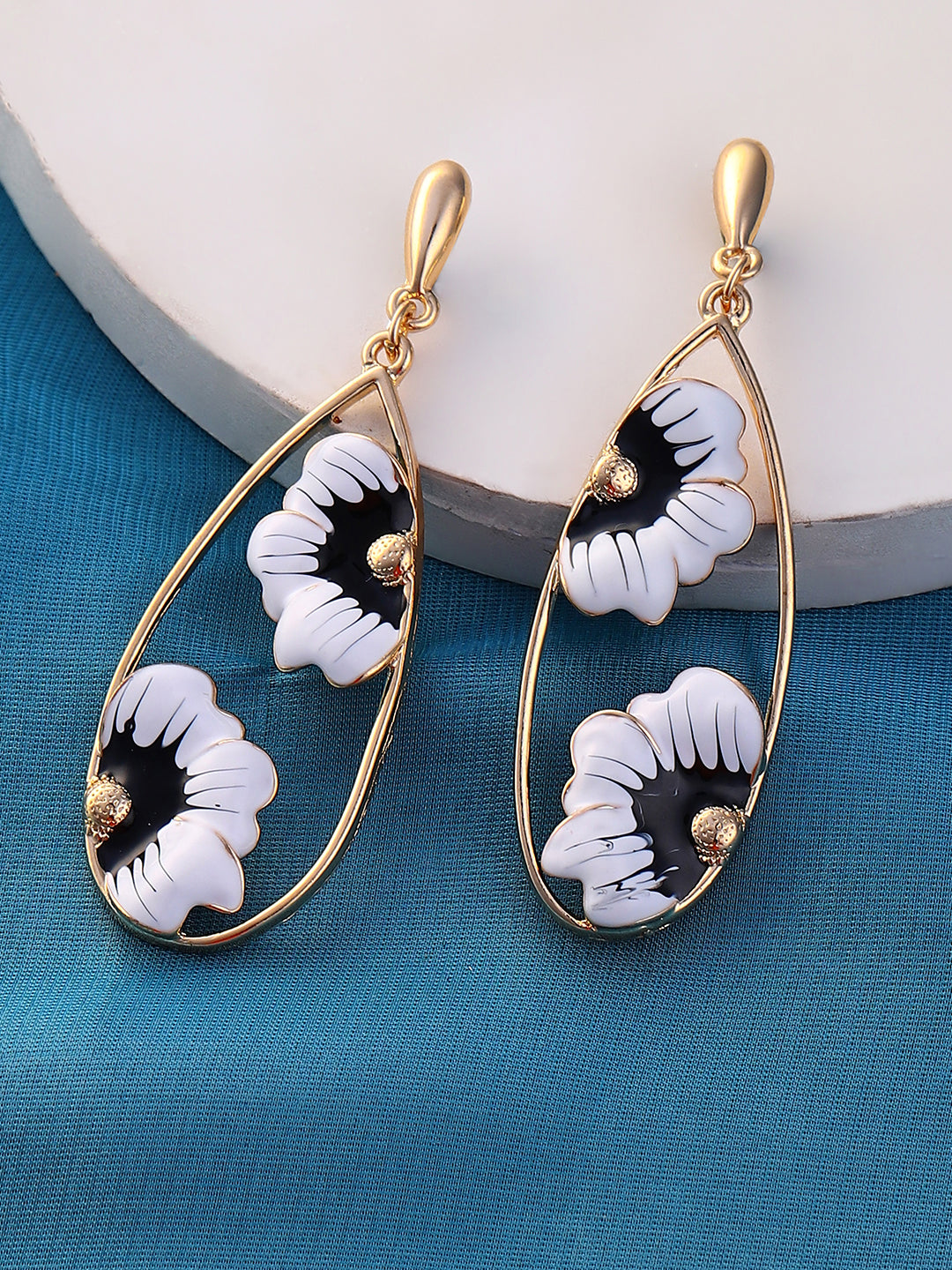 Women's The Anemone Drop Earrings - Navy Blue:Chalk White