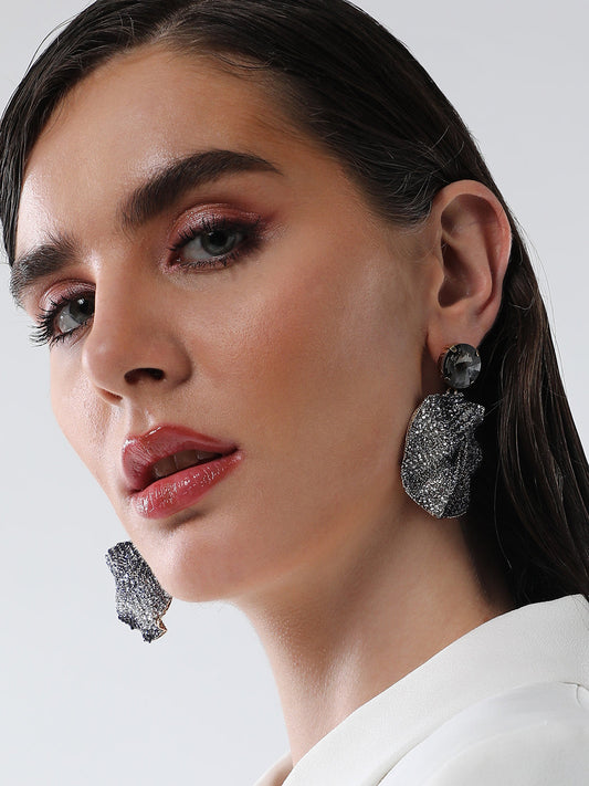 The Glacier Swirl Drop Earrings - Crystal Silver & Onyx Black-SOHIER8974