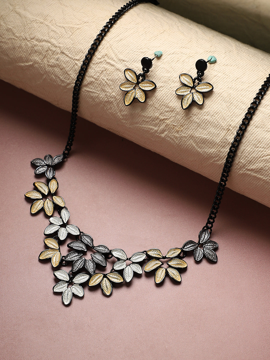 Foliage Necklace Earrings Jewellery Set