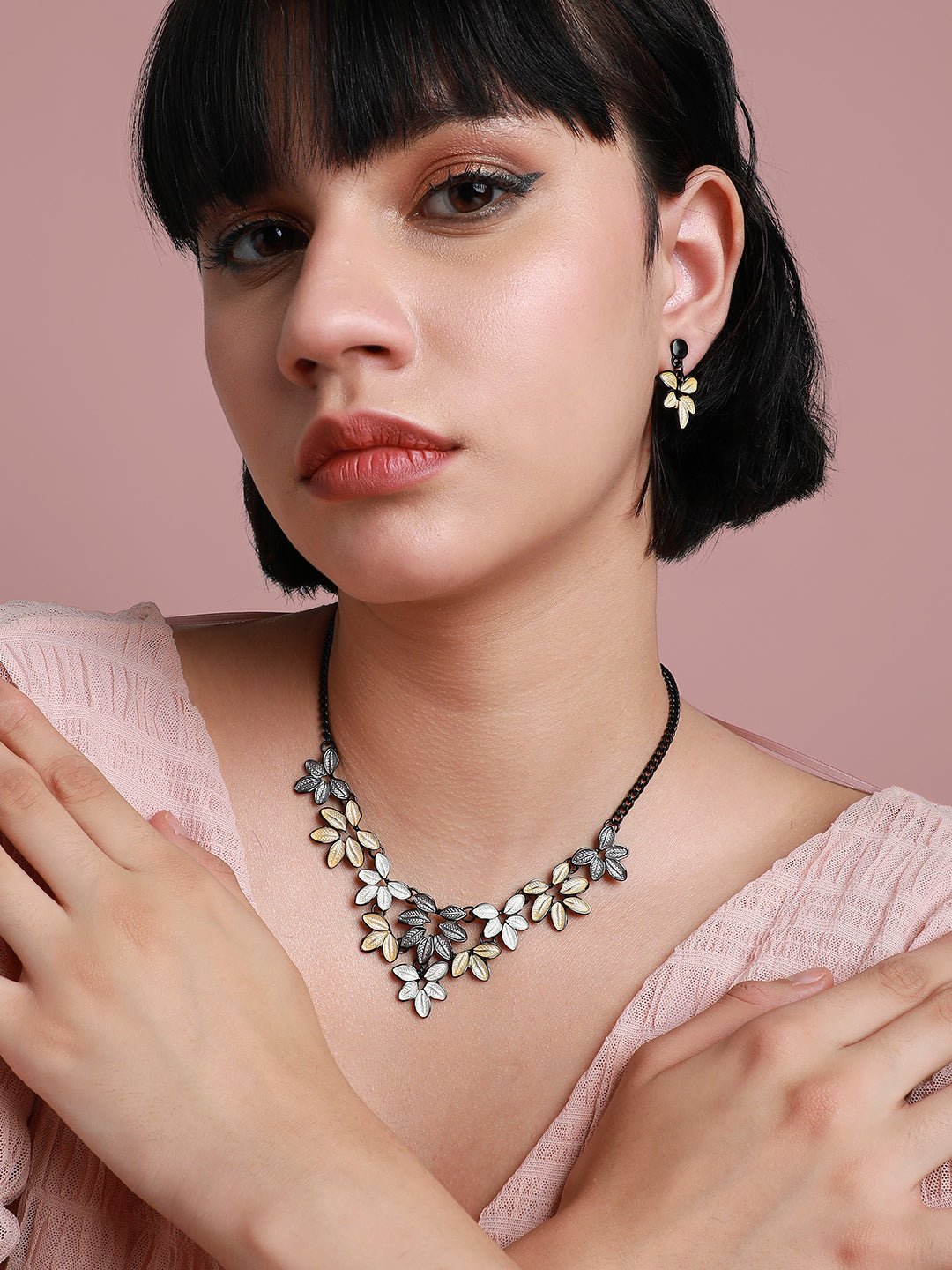 Foliage Necklace Earrings Jewellery Set