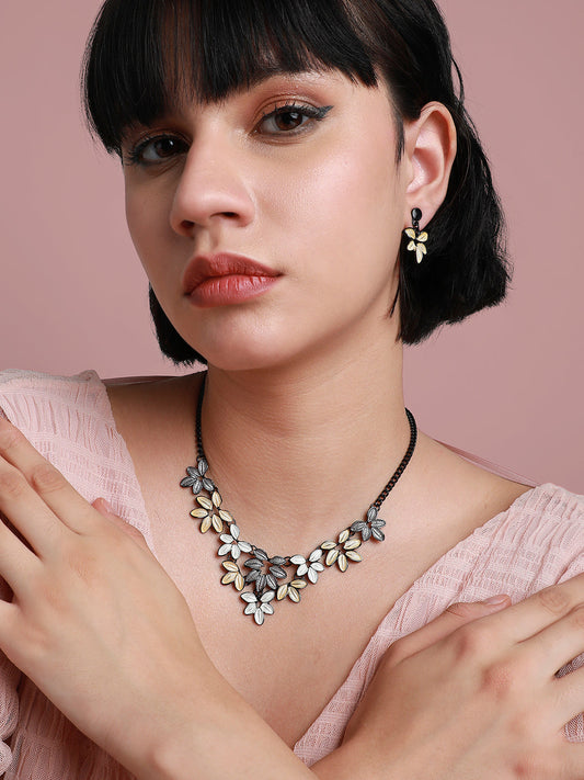Foliage Necklace Earrings Jewellery Set