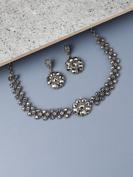 Silver-Plated Artificial Stones Studded Choker Jewellery Set