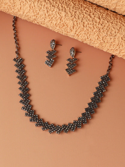 Crystal Stones Studded Neclace and Earrings Set