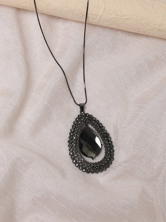 Silver-Plated Oval-Shaped Artificial Stones Studded Velvet Pendants With Chains