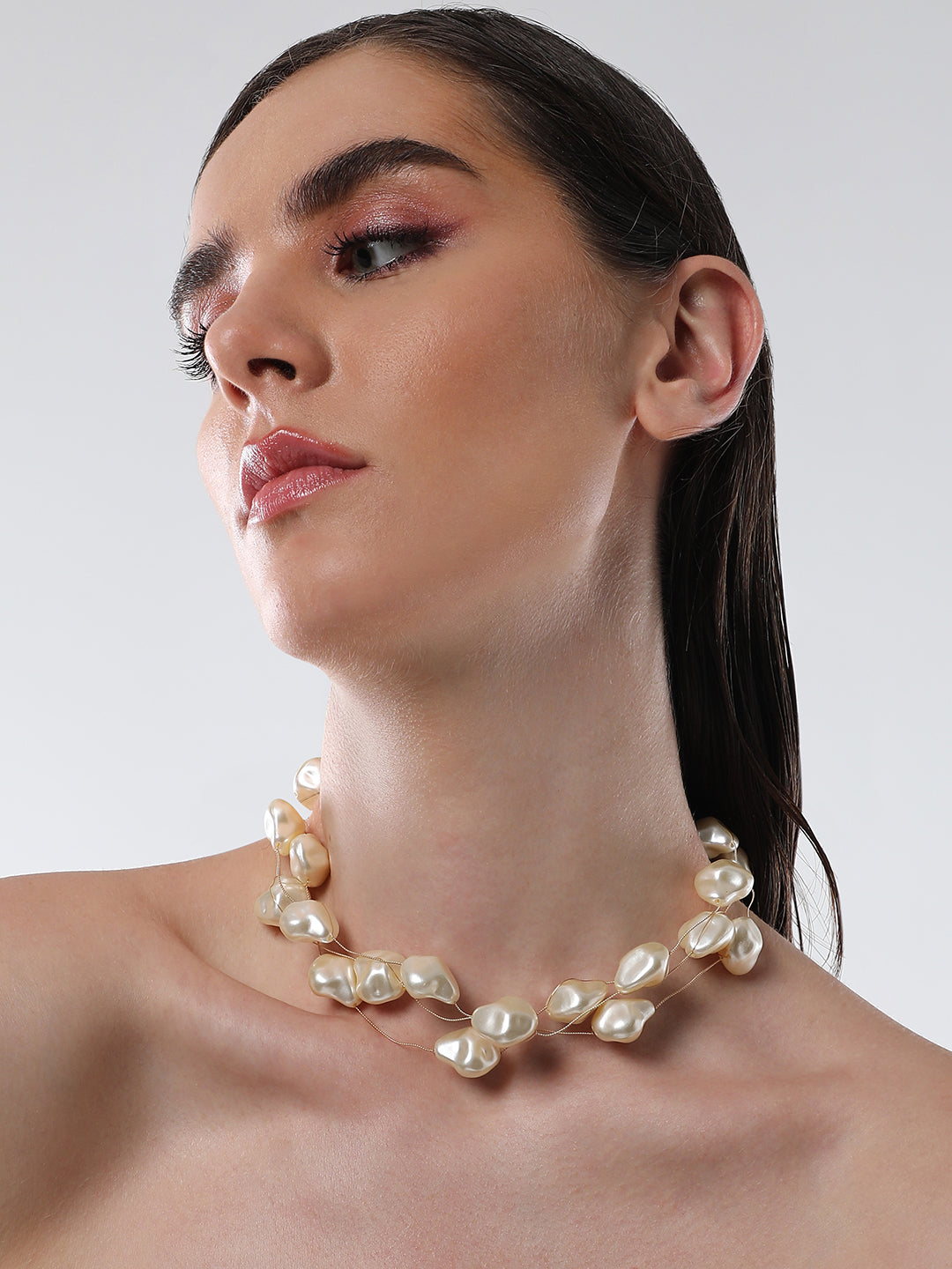 The Medium Riviera Collar Necklace - Pearl White-SOHINC8856