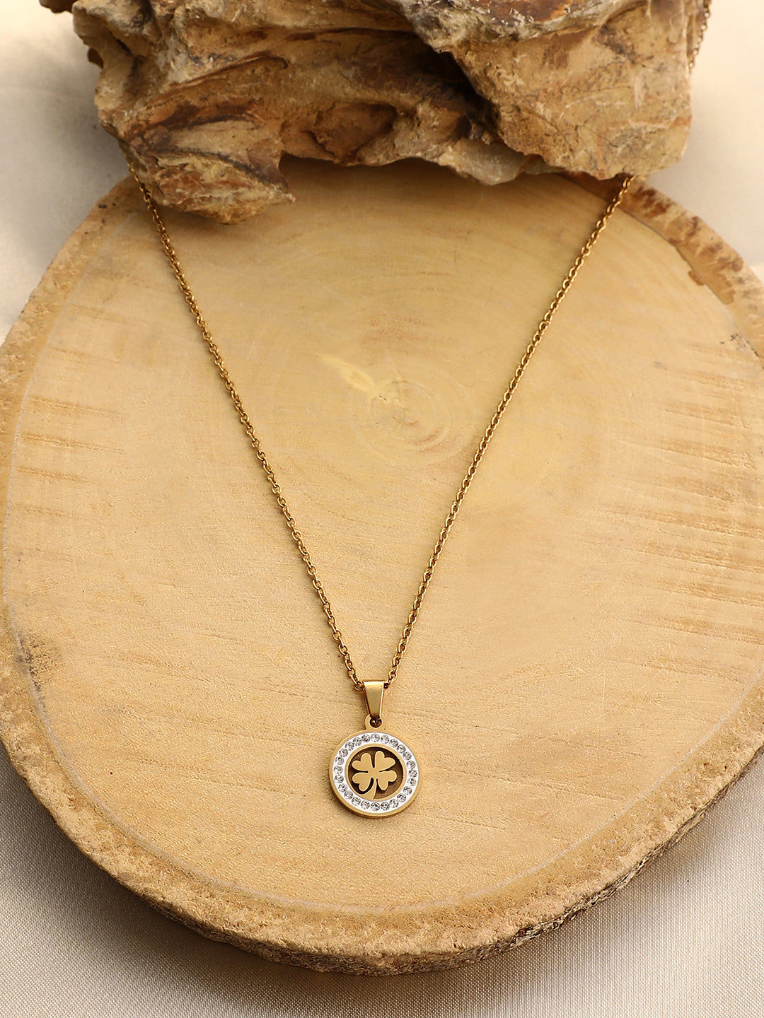 The Clover Pendant Necklace - California Gold-SOHINC8861