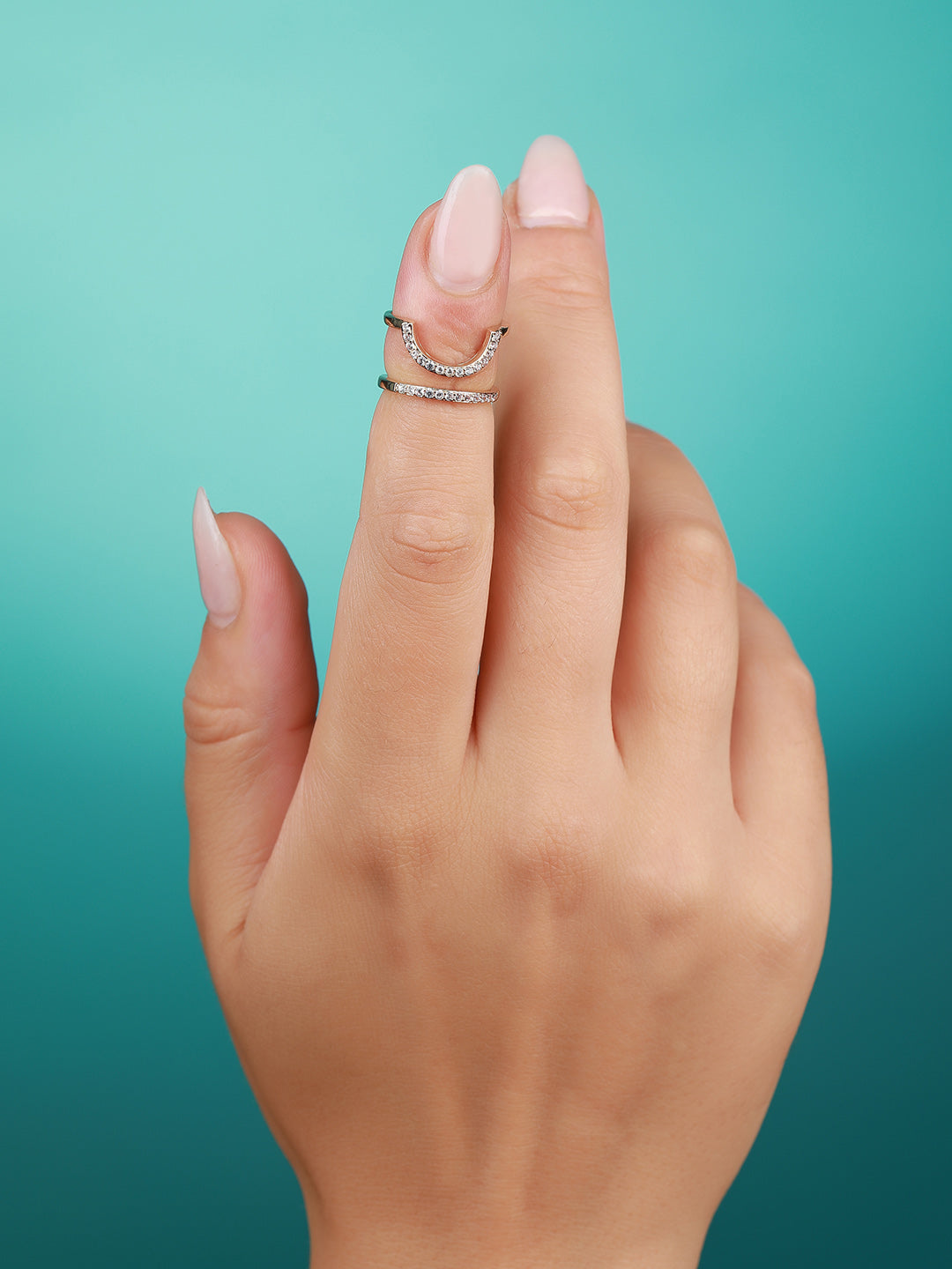 Set Of 4 Silver-Plated Stone Studded Rings