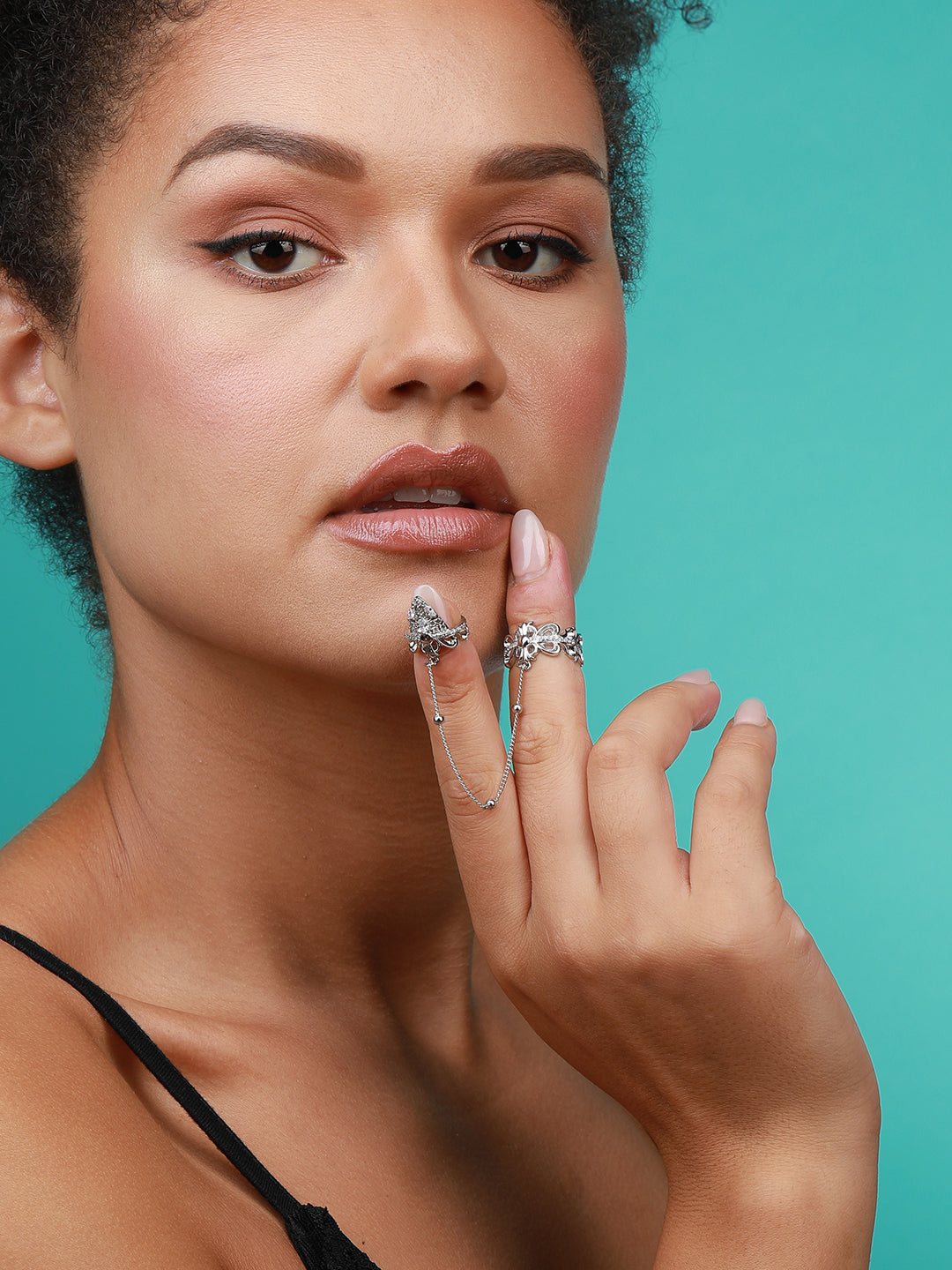 Set Of 4 Silver-Plated Stone Studded Rings
