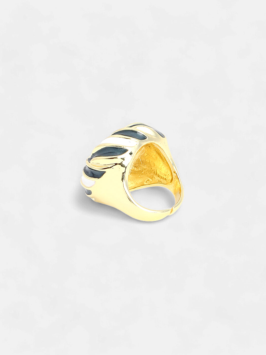 The Candy Swirl Statement Ring - Onyx Black & Chalk White-SOHIRG6118