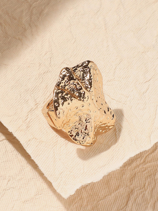 Gold-Plated Star Wave Statement Finger Ring