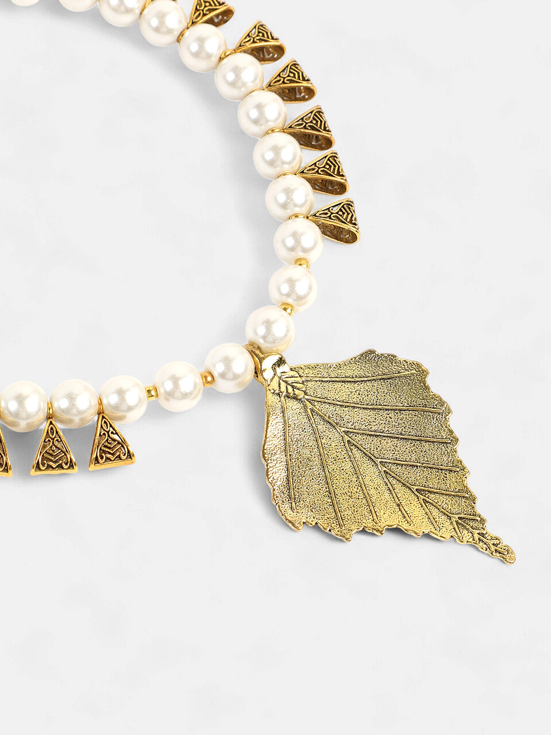 The Kasika Jewellery Set - Antique Gold-SOHNCK1045