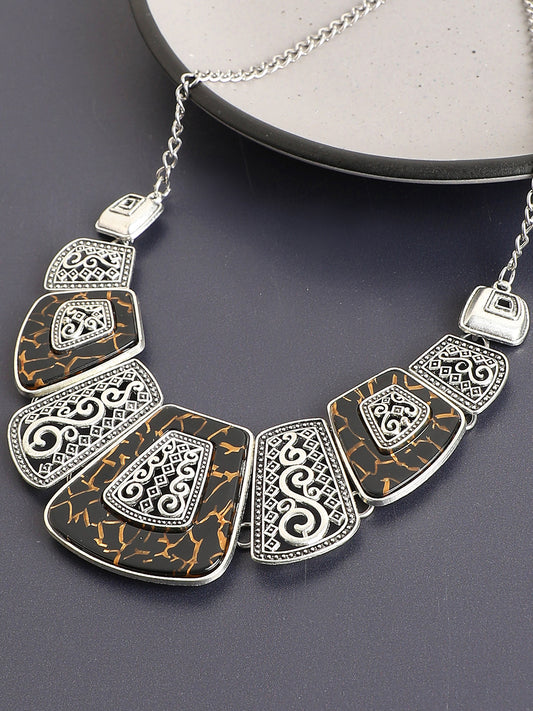 Chaotic Necklace