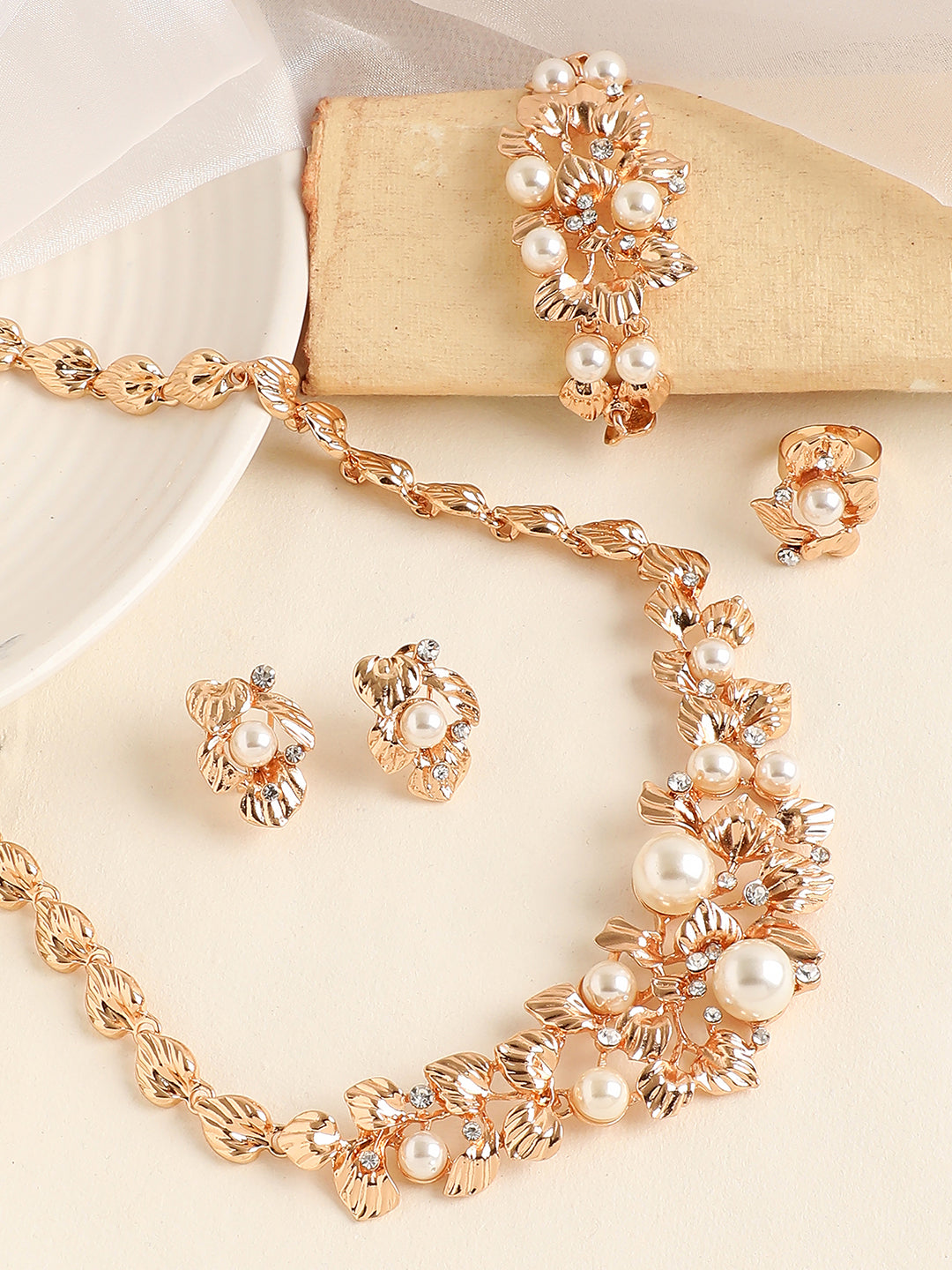 GOLD PLATED DESIGNER JEWELLERY SET