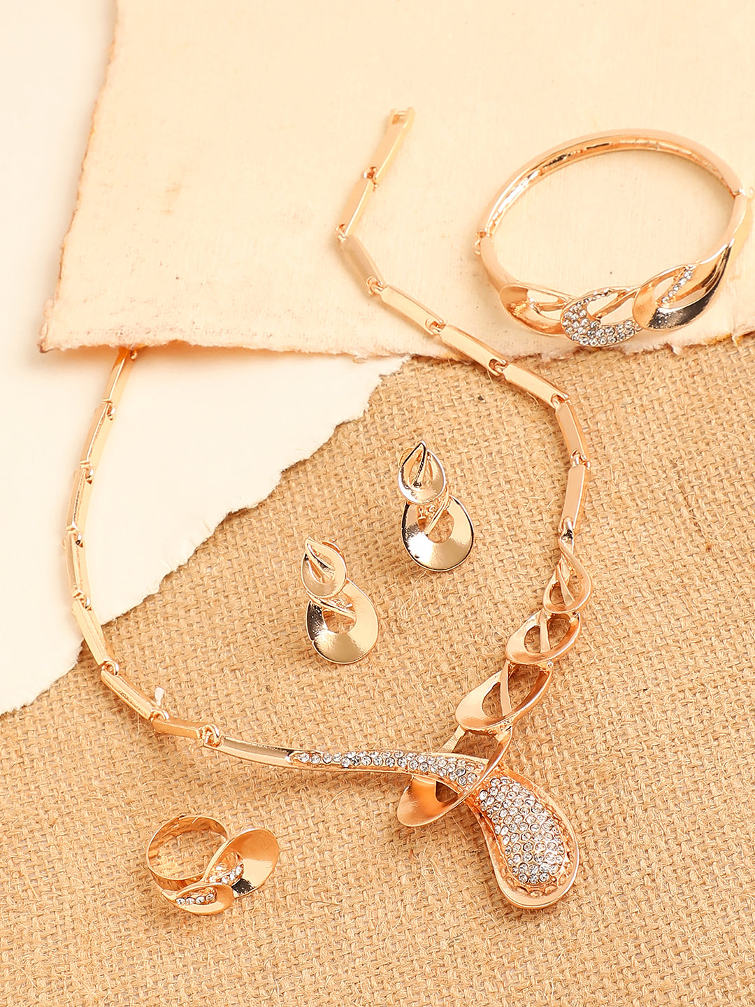 GOLD PLATED DESIGNER JEWELLERY SET