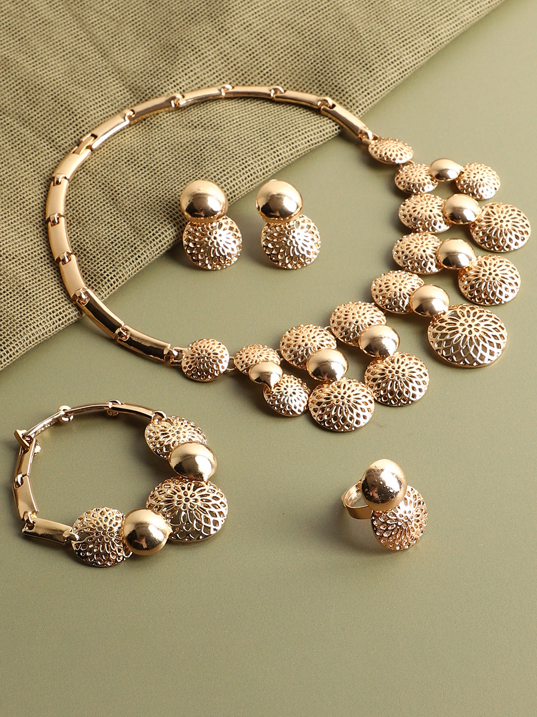 GOLD PLATED DESIGNER JEWELLERY SET