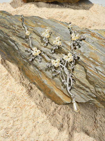 Silver Plated Designer Stone Necklace and Earring Set Jewellery Set