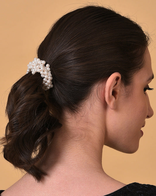 Pearl Scrunchie