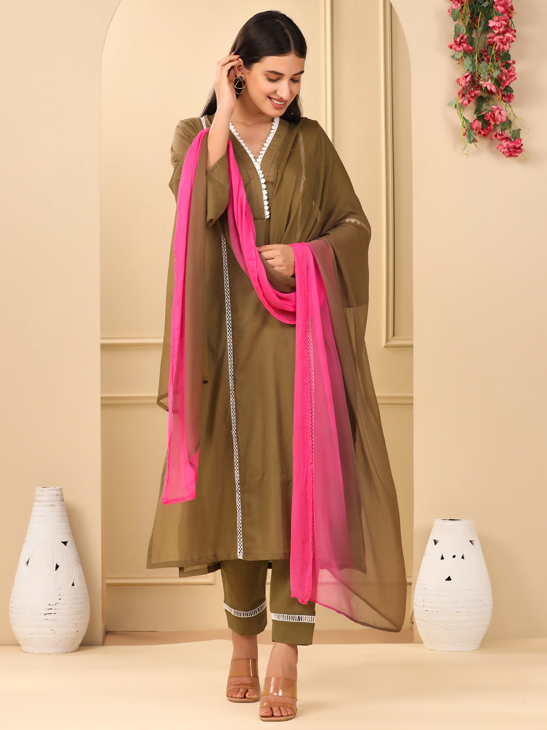 Chitra Suit Set