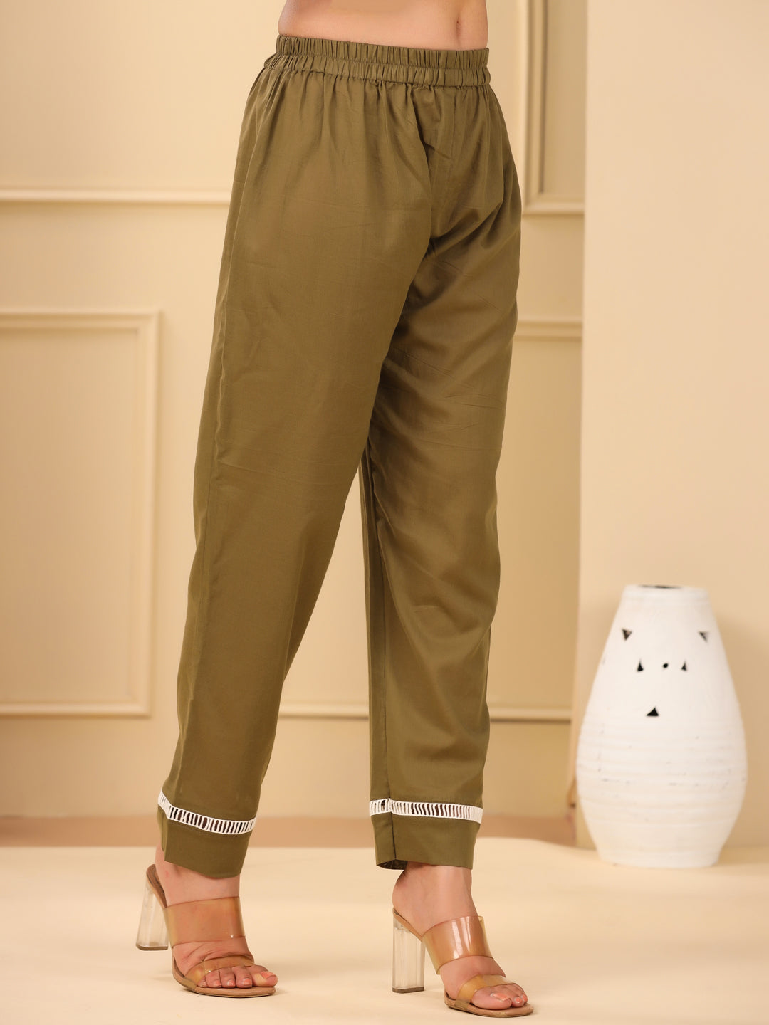 Chitra Suit Set