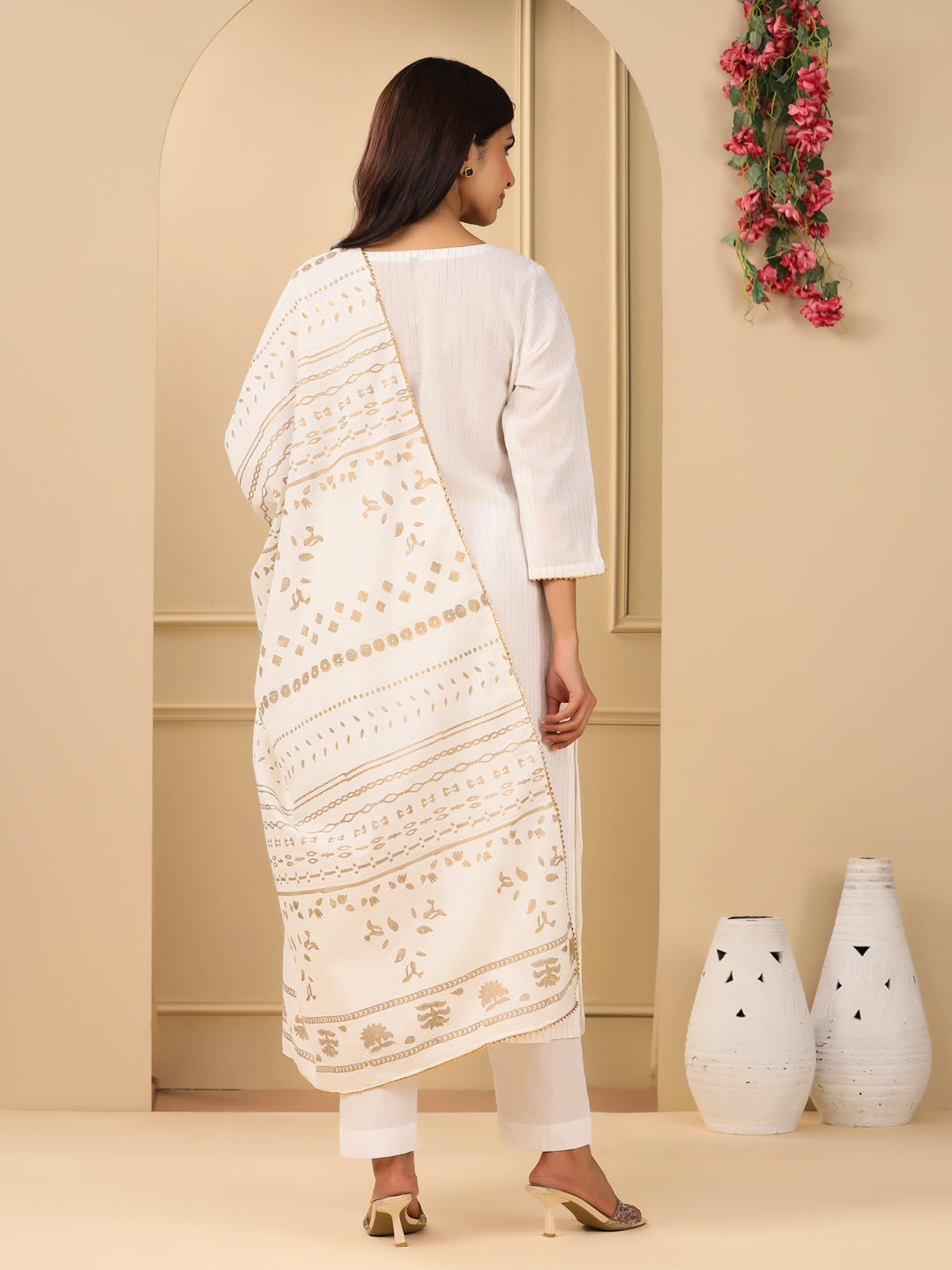 Divya Suit Set