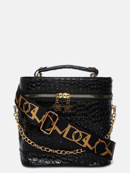 Sleek & Stylish Black Bucket Bag