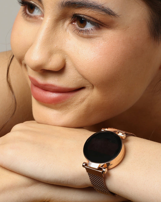 Black Digital Diamond Cut Round Dial & Gold Mesh Metal Strap