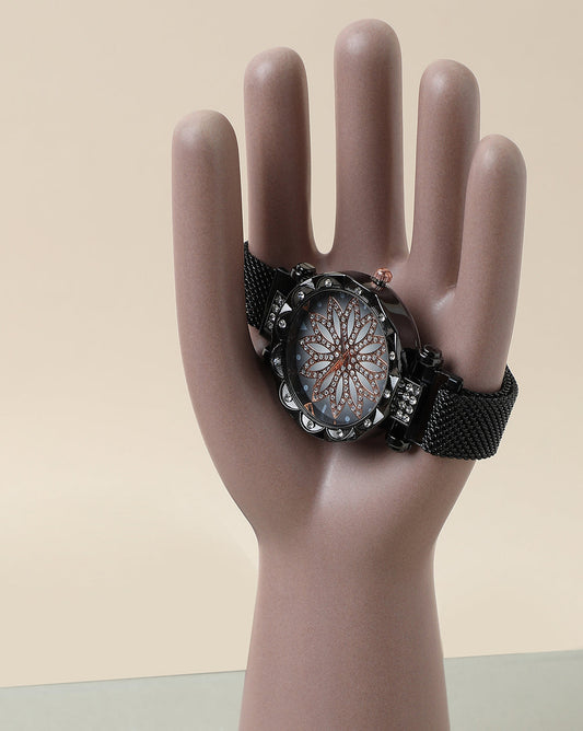Black Crystal Stone Decorative Analog Round Dial With Black Metal Mesh Strap