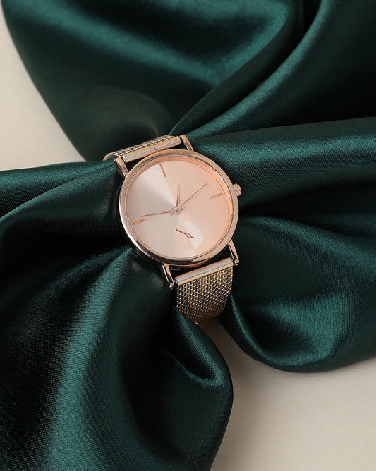 Rose Gold Analog Round Dial With Metal Mesh Strap
