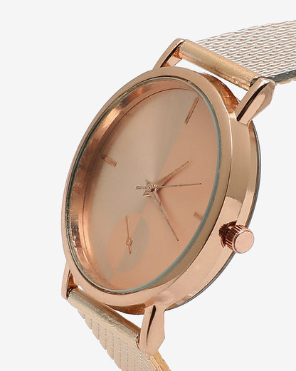 Rose Gold Analog Round Dial With Metal Mesh Strap