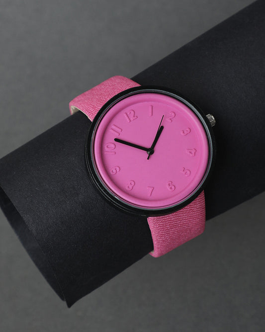 Pink & Black Analog Round Dial With Black Hour Marker & Pink Canvas Strap