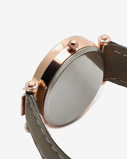 BLACK ANALOG ROUND DIAL WITH GOLD HOUR MARKER AND BEIGE SUEDE STRAP