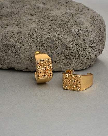 Trendy Designer Studs