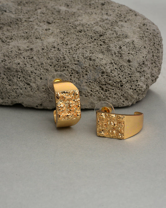 Trendy Designer Studs