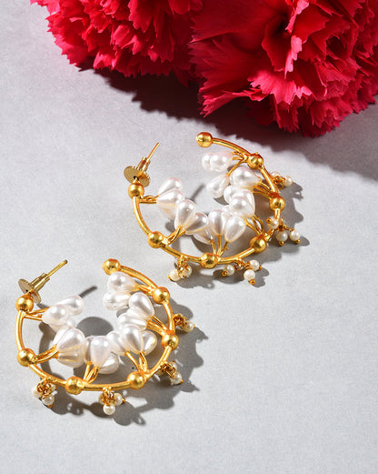 Reverse pearls hoop earrings